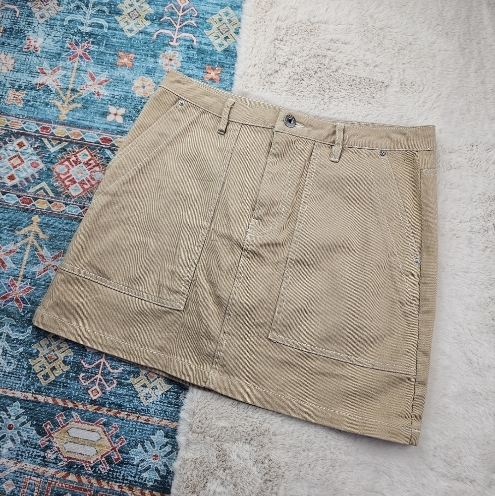 HM Divided Khaki Pocket Skirt US 8 - Picture 1 of 7